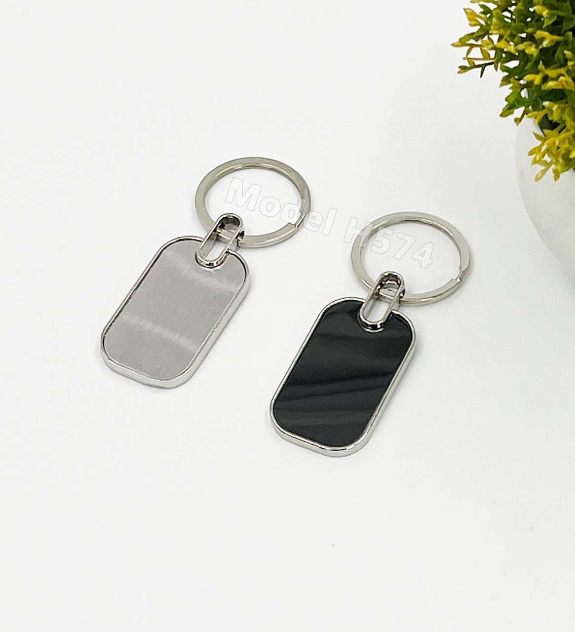 Metal Keychain H574